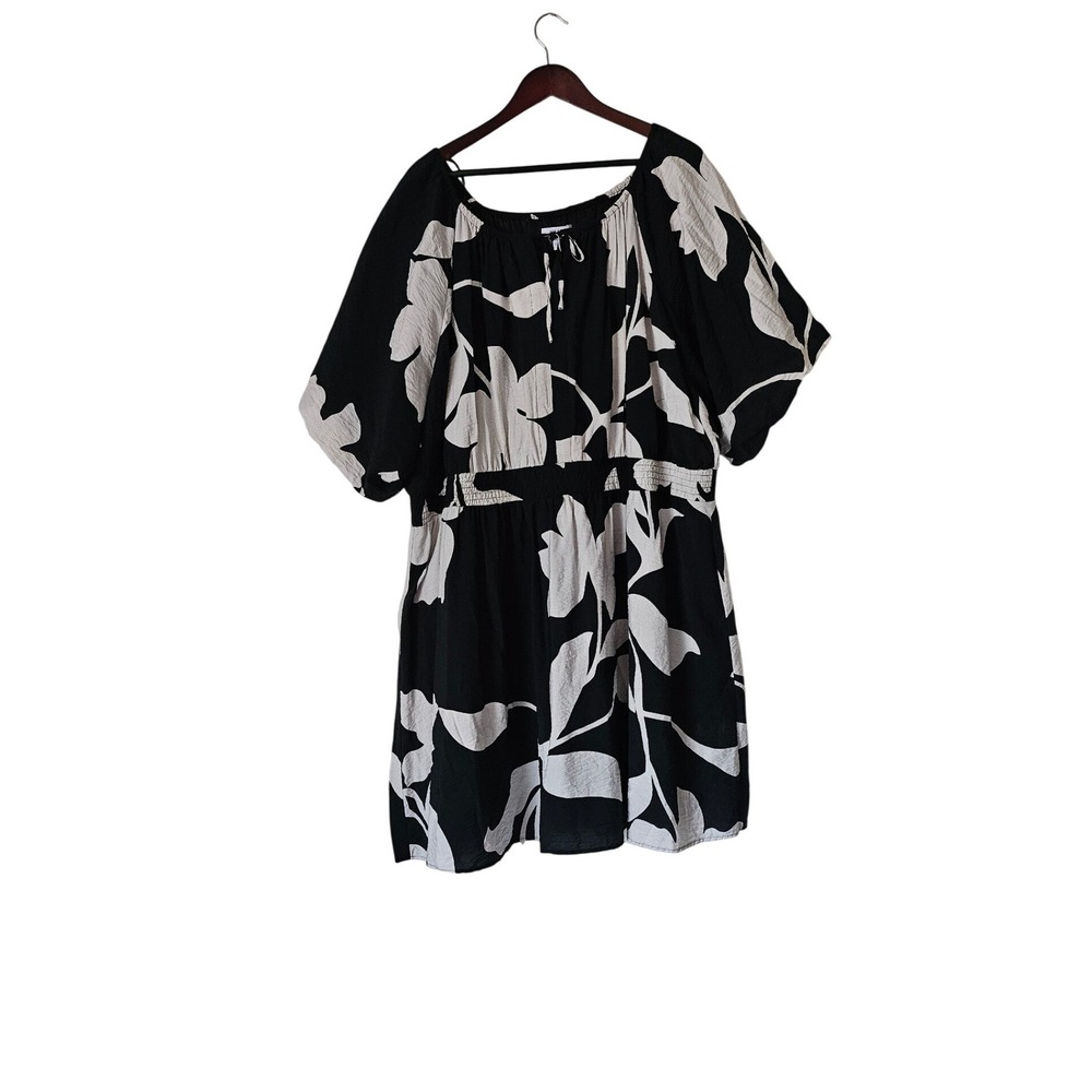 Nine West Dress Plus 3X Black White Floral Smocked Waist Dress Flowy Boho